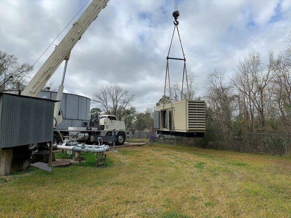 multiple-mud-project-crane Multiple MUD project - generator being hoisted by crane